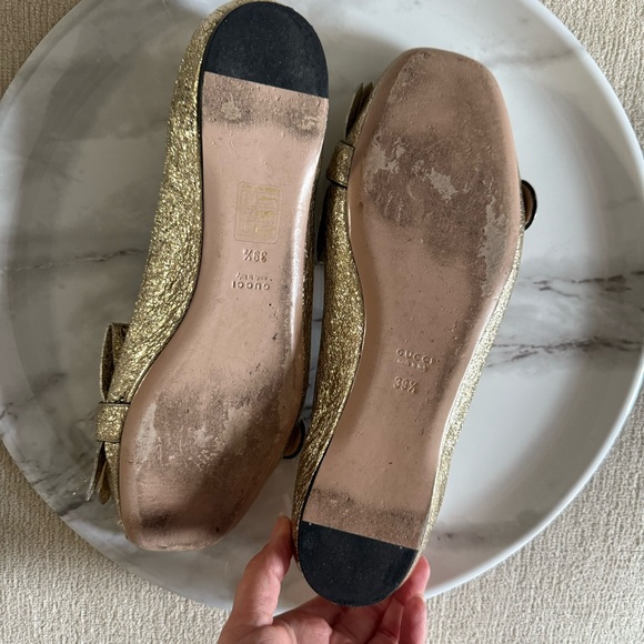 Gucci Marmont Gold Leather Fringe Double G Logo Flat Metallic Shoe Size 39.5 - Picture 4 of 4